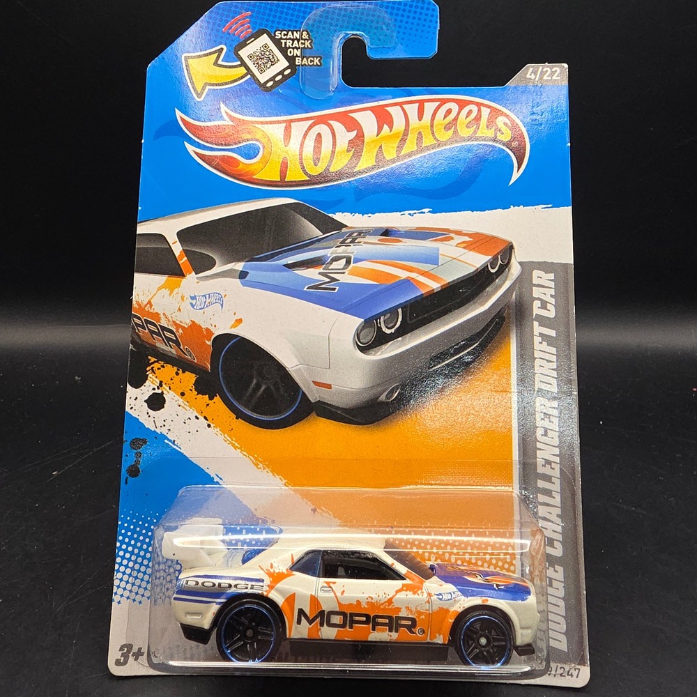 Hot Wheels Dodge Challenger Drift Car White Mopar 2012 HW Code Cars 229/247